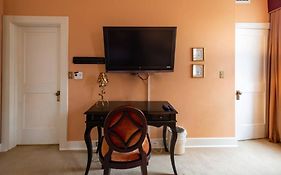 Nice + Cozy Studio In Durham, Steps Away From Duke