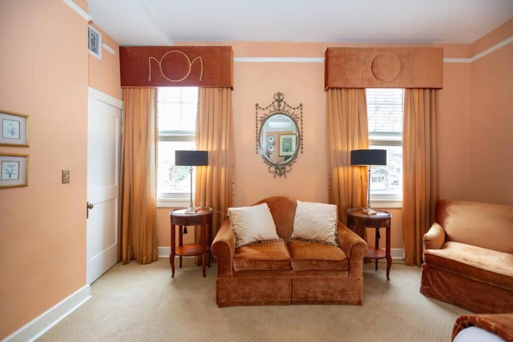 Nice + Cozy Studio In Durham, Steps Away From Duke Apartment Exterior photo